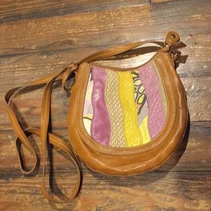 Small relic shoulder bag